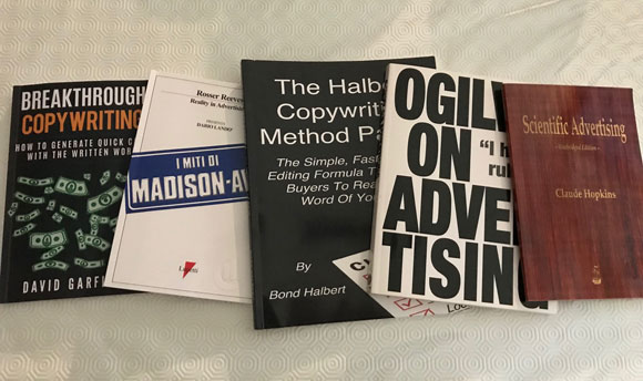 Breakthrough Copywriting libro